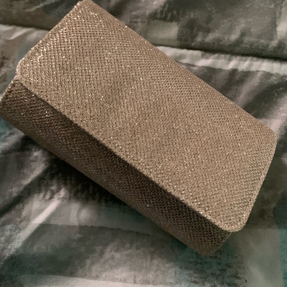 NWOT Estee & Lilly Gold Clutch Purse - Picture 3 of 11